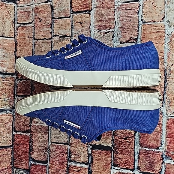 SUPERGA LOWTOP SHOES,  WOMANS SIZE 9.5 EUC BLUE/WHITE - Picture 6 of 11